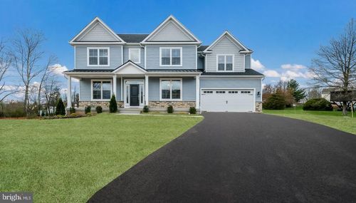 231 East Fifth Street, EAST GREENVILLE, PA, 18041 | Card Image