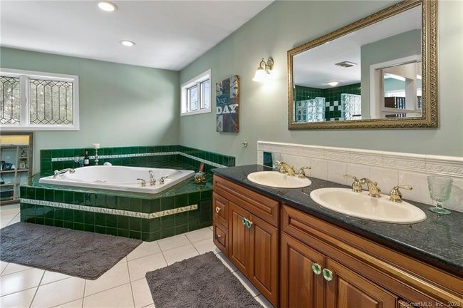 48 Dry Bridge Rd, House other with 5 bedrooms, 4 bathrooms and 5 parking in Canton CT | Image 17