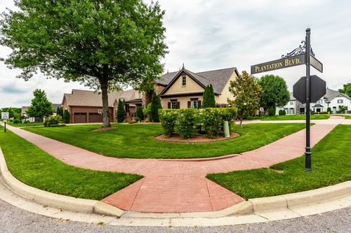 1200 Charles Reed Ct, Gallatin, TN, 37066-7414 | Card Image