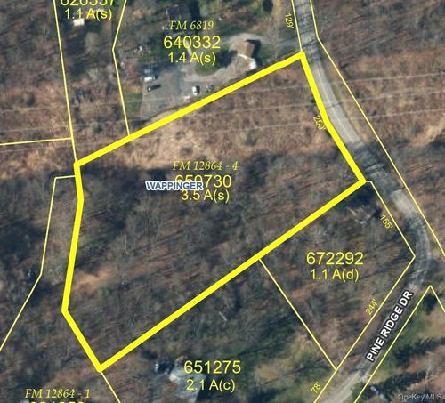 403 Pine Ridge Dr, Wappingers Falls, NY, 12590-5914 | Card Image