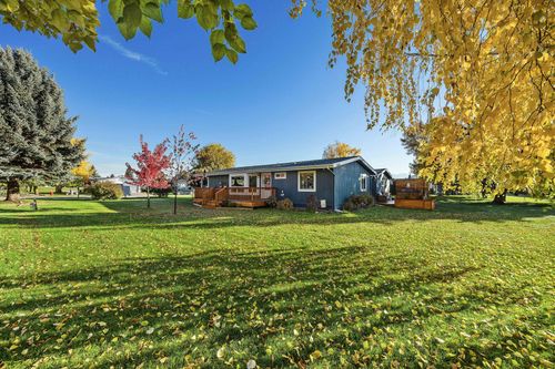 11 E Nicklaus Ave, Kalispell, MT, 59901-2771 | Card Image