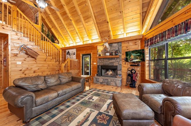3769 Clabo Mtn Way, House other with 3 bedrooms, 3 bathrooms and null parking in Sevierville TN | Image 6