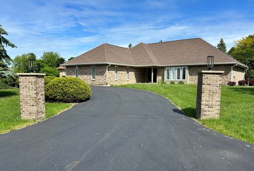 9317 Firth Ct, Village Of Lakewood, IL, 60014-6749 | Card Image