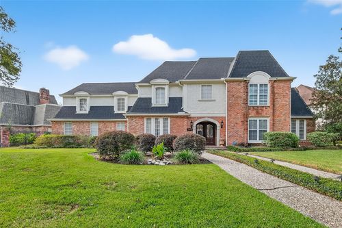 15715 Fleetwood Oaks Dr, Houston, TX, 77079-2555 | Card Image