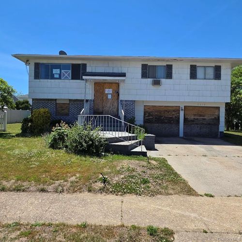 3418 Carey Ln, Baldwin, NY, 11510-5037 | Card Image