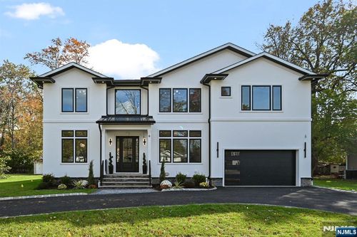 6 Sparrow Dr, Livingston, NJ, 07039-4514 | Card Image