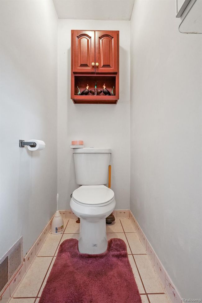 239 Ausable River Trl, House other with 2 bedrooms, 2 bathrooms and null parking in Roscommon MI | Image 31