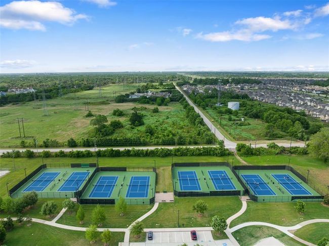 Tennis Courts | Image 42