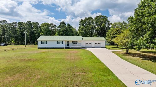 581 4th St Sw, Sylvania, AL, 35988-2550 | Card Image