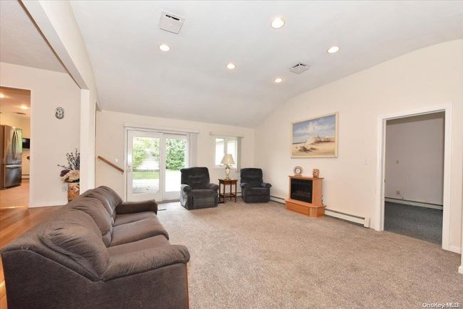 6 Windward Ln, House other with 4 bedrooms, 3 bathrooms and null parking in Commack NY | Image 16