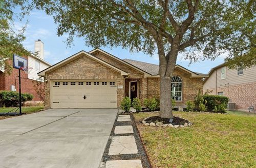 106 Pecanwood N, Kyle, TX, 78640-5275 | Card Image