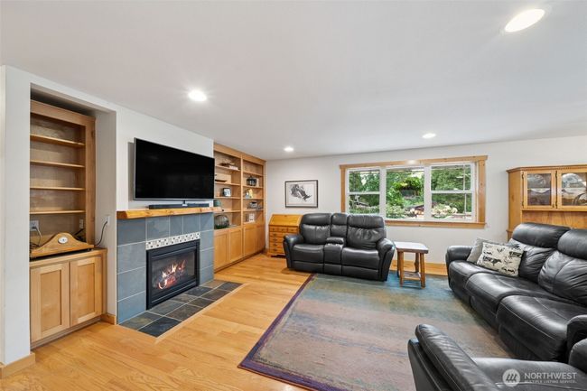 39800 224 Th Ave Se, House other with 4 bedrooms, 2 bathrooms and 2 parking in Enumclaw WA | Image 4