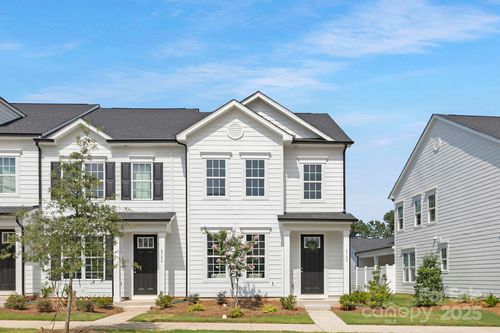 24-8102 Jacey Ln, Huntersville, NC, 28078-9801 | Card Image