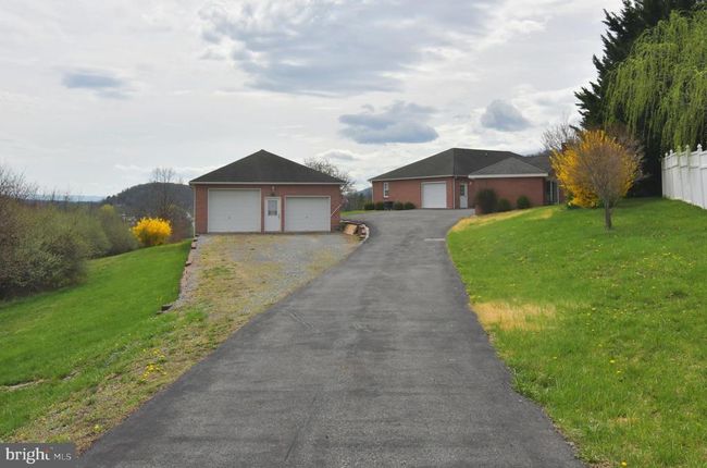106 Waterview Dr, House other with 3 bedrooms, 2 bathrooms and null parking in Capon Bridge WV | Image 13