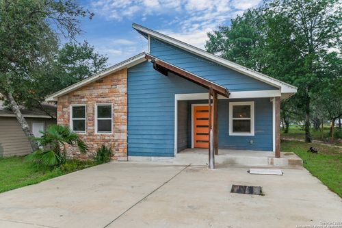 1380 Royal Oaks Rd, Somerset, TX, 78069-4438 | Card Image