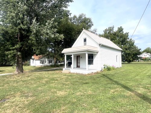 400 4th St, PILOT GROVE, MO, 65276-1142 | Card Image