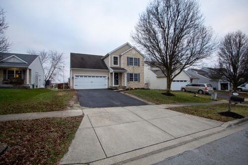 2560 Fox Trail Dr, Lancaster, OH, 43130-7890 | Card Image