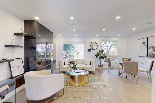 42 Coventry Crt, Richmond Hill, ON, L4C8B8 | Card Image