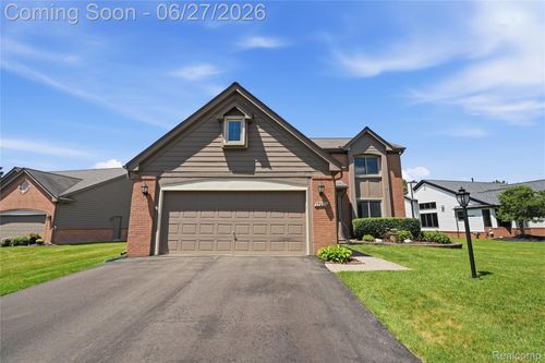 17223 Lake View Cir, Northville, MI, 48168-8507 | Card Image