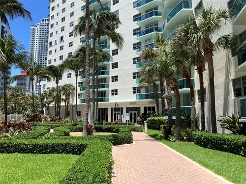 apt-4p-3901 S Ocean Dr, Hollywood, FL, 33019-3020 | Card Image