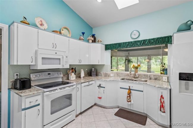 1491 N Chapelcross Loop, House other with 3 bedrooms, 2 bathrooms and 2 parking in Crystal River FL | Image 8