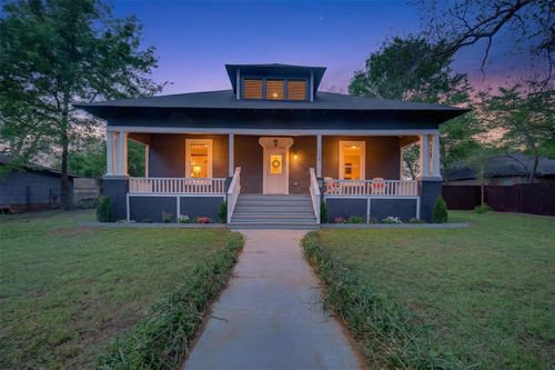 909 N Howard St, Palestine, TX, 75801-7427 | Card Image