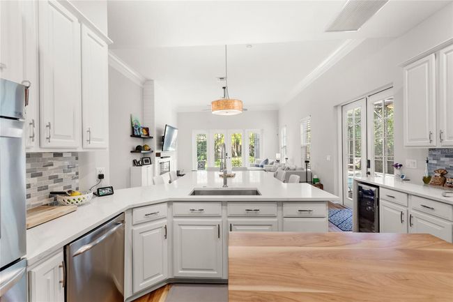 11425 Claymont Cir, House other with 5 bedrooms, 4 bathrooms and null parking in Windermere FL | Image 9