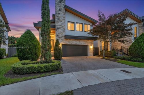 7679 Nw 103rd Ct, Doral, FL, 33178-4081 | Card Image