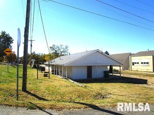 410 W Illinois St, Spring Bay, IL, 61611-9182 | Card Image