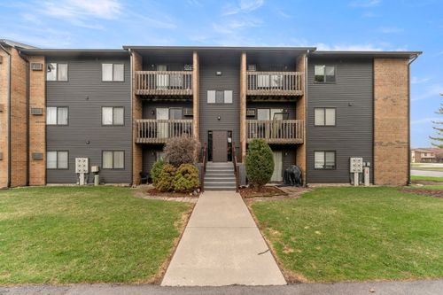 328-651 Virginia Rd, Crystal Lake, IL, 60014-3104 | Card Image
