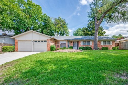 6221 Onyx Dr N, North Richland Hills, TX, 76180-8761 | Card Image