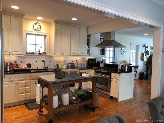 14 Kent Pl, House other with 4 bedrooms, 3 bathrooms and null parking in Cos Cob CT | Image 4