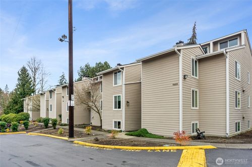211-19855 25th Ave Ne, Shoreline, WA, 98155-1367 | Card Image