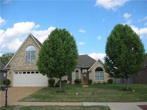 4894 Fox Springs Dr, Collierville, TN, 38017-3789 | Card Image