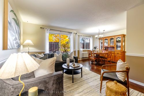 15-36 Champlain Cres, Peterborough, ON, K9L1T1 | Card Image