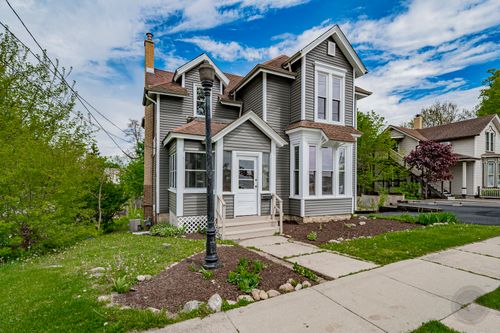 125 Arbor Ave, West Chicago, IL, 60185-2201 | Card Image