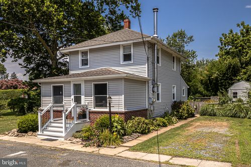 339 Cecil St, CHESAPEAKE CITY, MD, 21915-1024 | Card Image