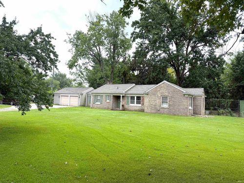 6811 Newburgh Road, Evansville, IN, 47715 | Card Image