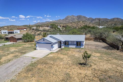 1423 Liga, Rio Rico, AZ, 85648 | Card Image