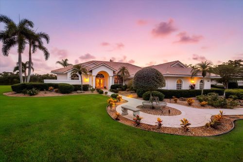 8329 Eagle Lake Dr, SARASOTA, FL, 34241-9439 | Card Image