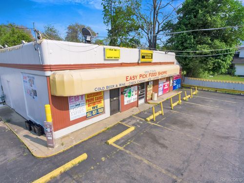 2318 Lewis St, Flint, MI, 48506-3223 | Card Image