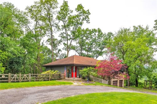 300 High St, Oakmont, PA, 15139-1362 | Card Image