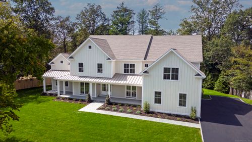 32 Webb Rd, Westport, CT, 06880-3727 | Card Image