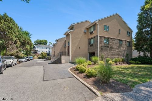 h-112 Mill St, Belleville, NJ, 07109-2952 | Card Image