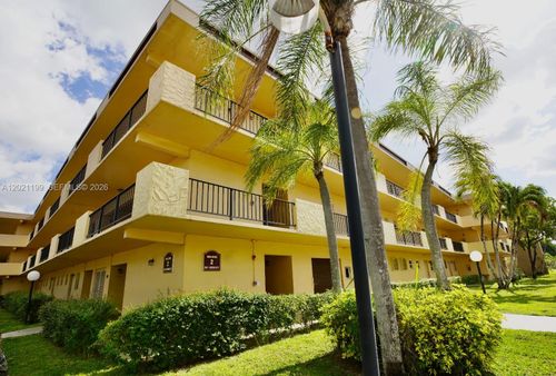 209-251 Berkley Rd, Hollywood, FL, 33024-1129 | Card Image