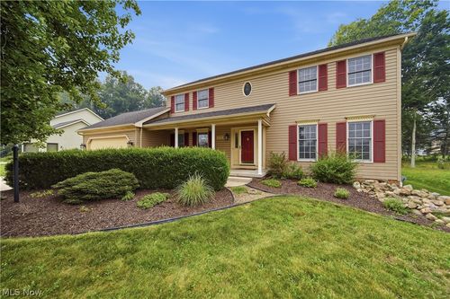 4764 Young Rd, Stow, OH, 44224-2113 | Card Image