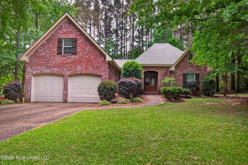 37 Cedarow, Hattiesburg, MS, 39402 | Card Image