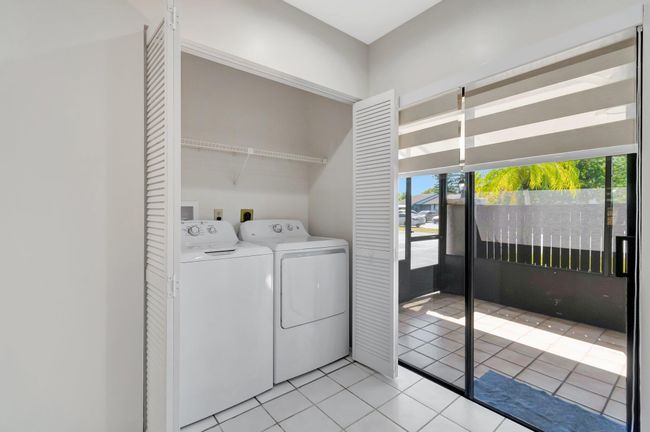 46 Seminole Ct E, Townhouse with 3 bedrooms, 2 bathrooms and null parking in Royal Palm Beach FL | Image 15