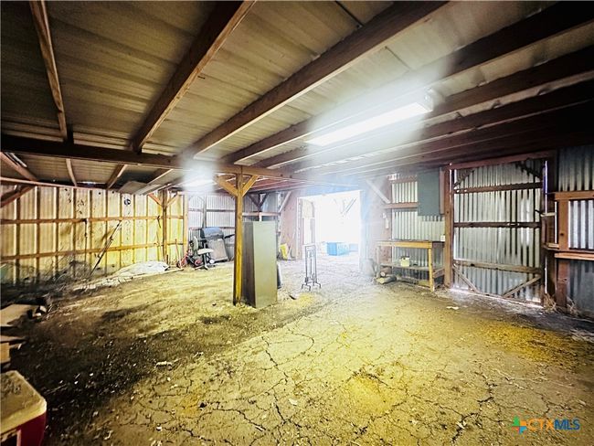 201 Maple St, House other with 3 bedrooms, 1 bathrooms and null parking in Yoakum TX | Image 18