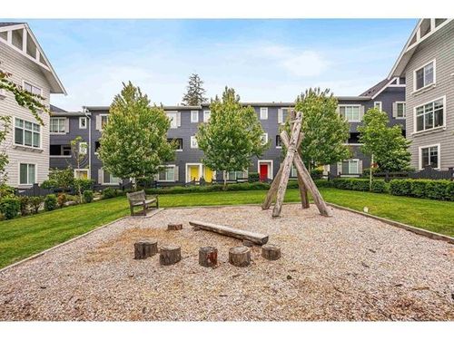 79-16678 25 Ave, Surrey, BC, V3Z0Z2 | Card Image